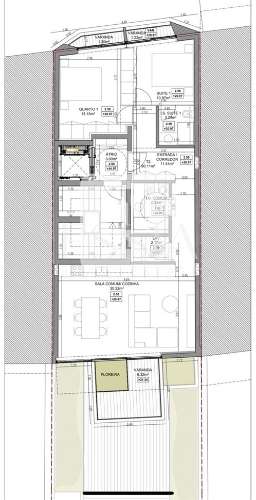 Apartamento T2 com 3 Varandas e Garagem  - 2ª Linha de Mar na Foz do Douro