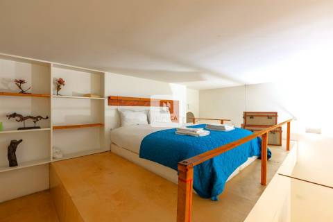 Apartamento T1 com Varanda no centro histórico do Porto (com Licença AL)