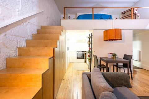 Apartamento T1 com Varanda no centro histórico do Porto (com Licença AL)