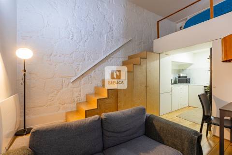 Apartamento T1 com Varanda no centro histórico do Porto (com Licença AL)