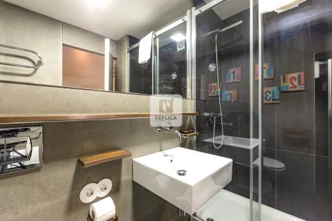 Apartamento T1 com Varanda no centro histórico do Porto (com Licença AL)