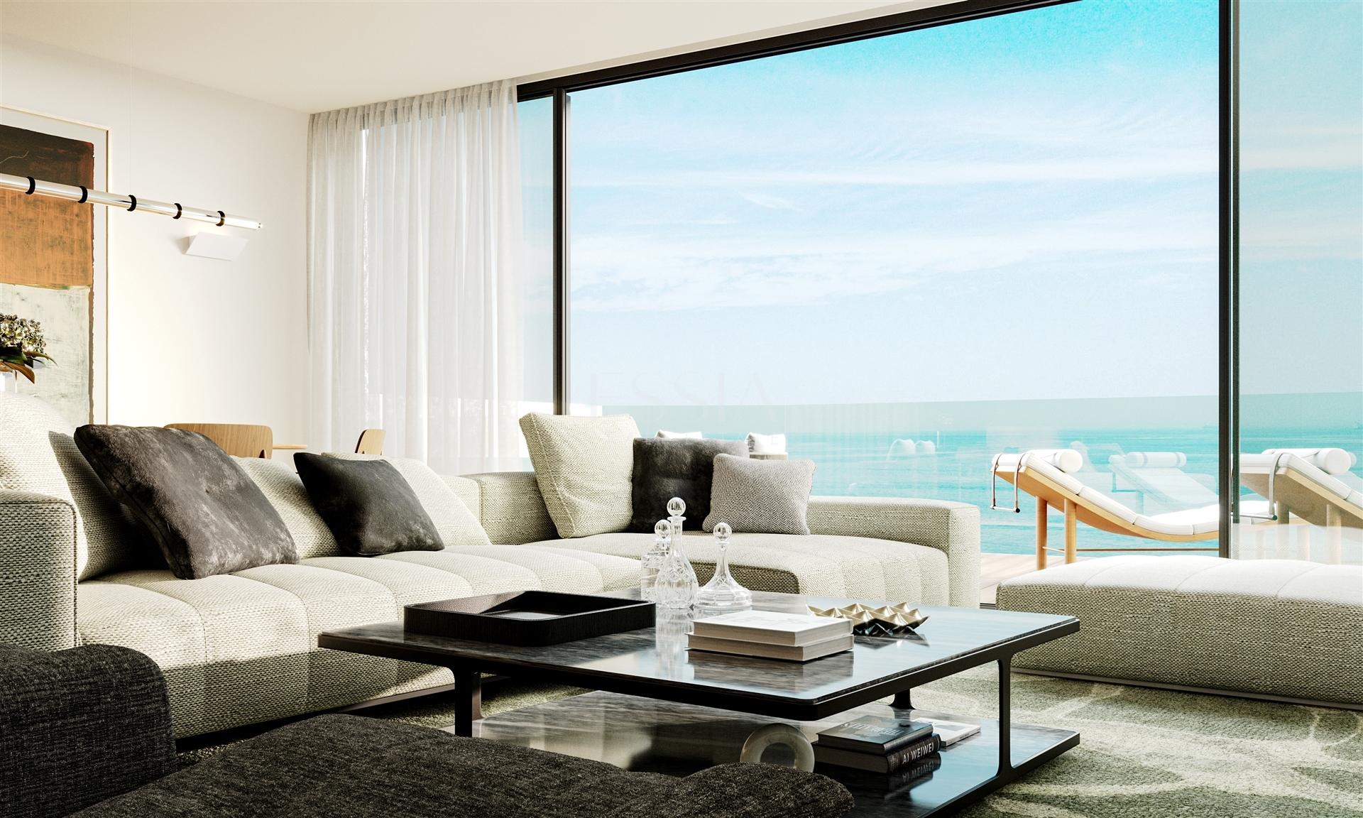 Apartamento T2 com 3 Varandas e Garagem  - 2ª Linha de Mar na Foz do Douro