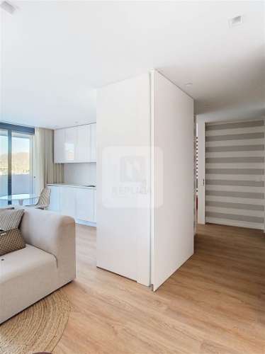 T1 Mobilado com Terraço 47 m2 a 1 min do Norte Shopping/CUF