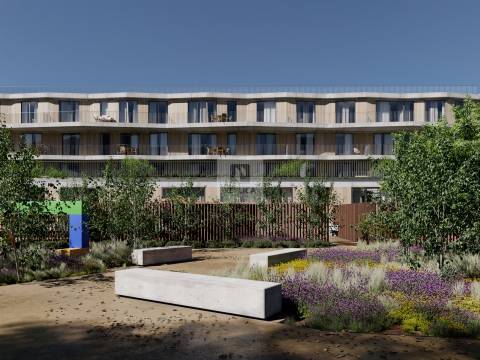 Apartamento T3 com Garagem em Paranhos