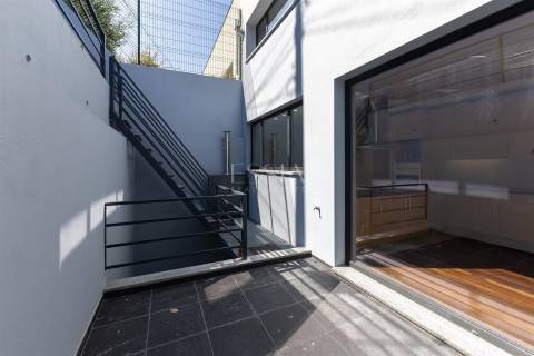 Moradia T4+2 com Varandas e Terraço Vistas Rio Douro