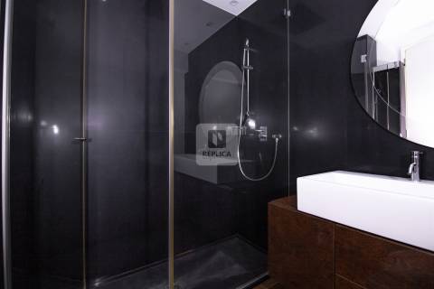 Apartamento T4 com Varanda Vistas Mar em Matosinhos Sul