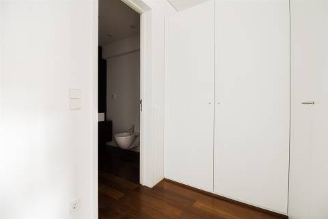 Apartamento T4 com Varanda Vistas Mar em Matosinhos Sul