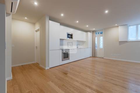 Apartamento T3 com Terraço de 47m2 à Marechal Saldanha | Foz do Douro