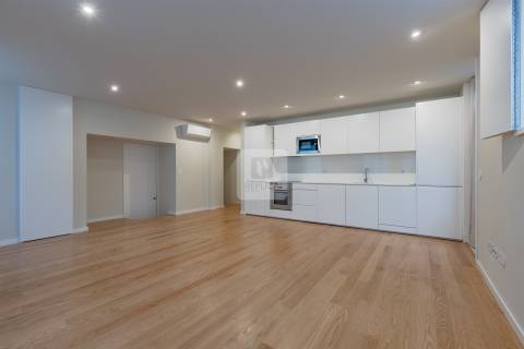 Apartamento T3 com Terraço de 47m2 à Marechal Saldanha | Foz do Douro