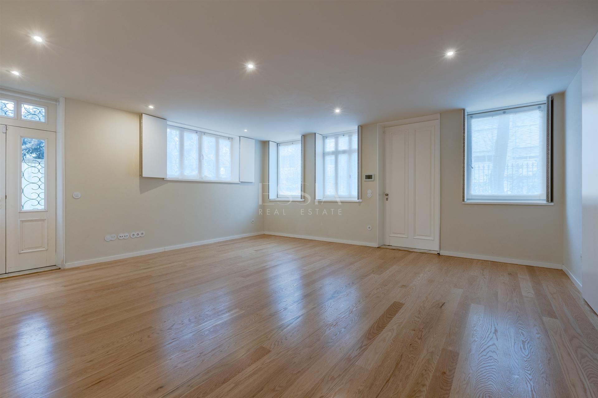 Apartamento T3 com Terraço de 47m2 à Marechal Saldanha | Foz do Douro