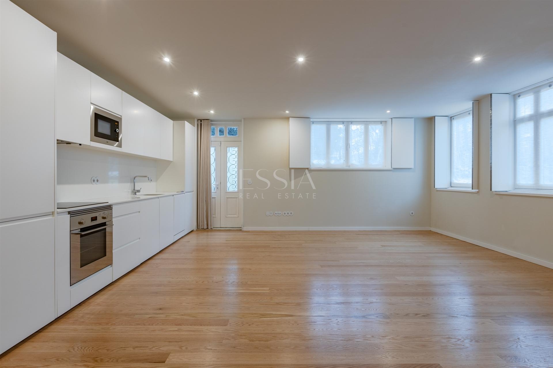 Apartamento T3 com Terraço de 47m2 à Marechal Saldanha | Foz do Douro