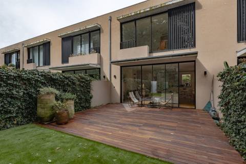 Moradia T2 de luxo com Jardim Privativo no centro do Porto