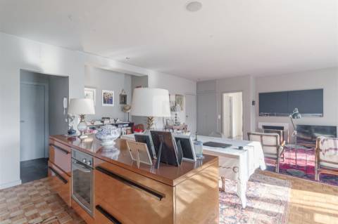 Apartamento T2 com 3 Varandas  - 2ª Linha de Mar na Foz do Douro