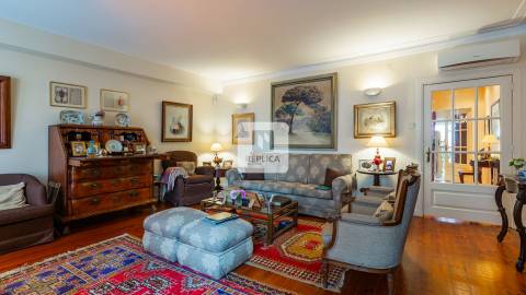 Moradia T3 na Foz Velha com logradouro 78 m2