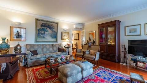 Moradia T3 na Foz Velha com logradouro 78 m2