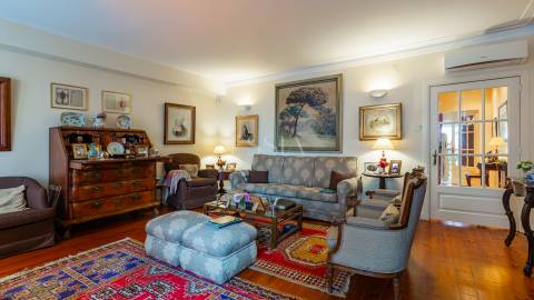 Moradia T3 na Foz Velha com logradouro 78 m2