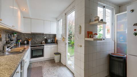 Moradia T3 na Foz Velha com logradouro 78 m2