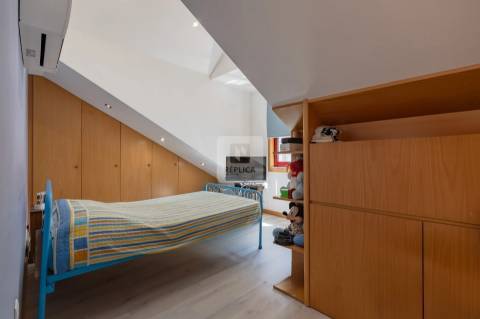 Moradia T4 Triplex |  Traça Típica Portuguesa com Jardim no Bonfim