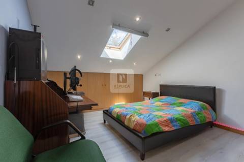 Moradia T4 Triplex |  Traça Típica Portuguesa com Jardim no Bonfim