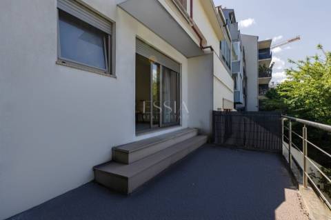 Moradia T4 com Jardim no Bonfim, Porto