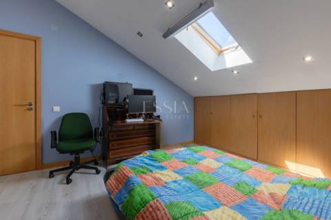 Moradia T4 com Jardim no Bonfim, Porto