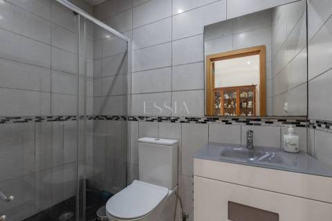 Moradia T4 com Jardim no Bonfim, Porto