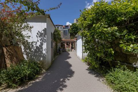 Moradia T4 com Jardim no Bonfim, Porto