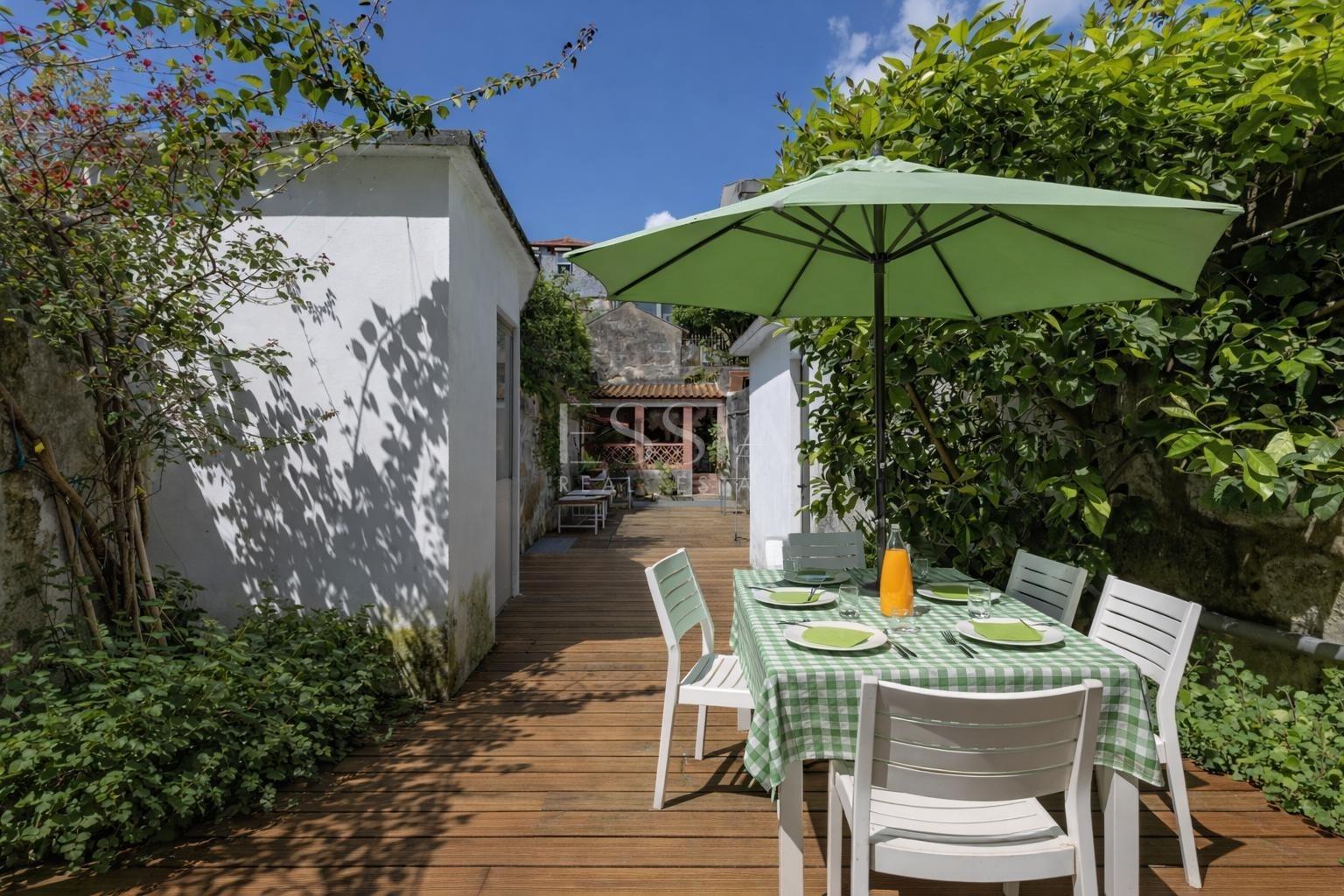 Moradia T4 com Jardim no Bonfim, Porto