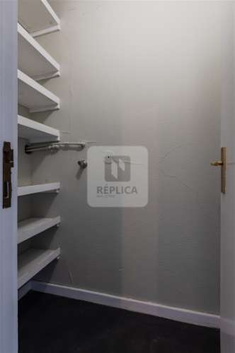 Apartamento T3 Duplex na Foz do Douro com 2 Varandas e Estacionamento