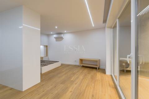 Estúdio/Apartamento TO com Varanda 16.35m2| Centro da Baixa do Porto