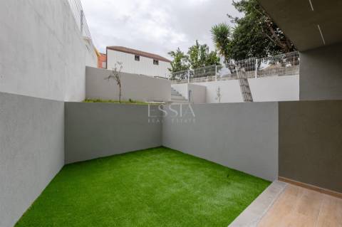 Estúdio/Apartamento TO com Varanda 16.35m2| Centro da Baixa do Porto