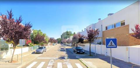 Terreno | Construção de Moradia de 3 frentes em Matosinhos