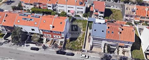 Terreno | Construção de Moradia de 3 frentes em Matosinhos