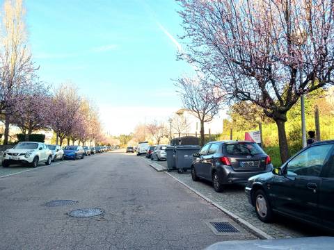 Terreno | Construção de Moradia de 3 frentes em Matosinhos