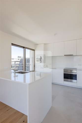 Apartamento T4 Duplex Novo | 2 terraços com 229 m2 na Alameda das Antas