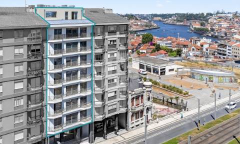 Apartamento T2 Novo com Varanda e Garagem no LYNQ