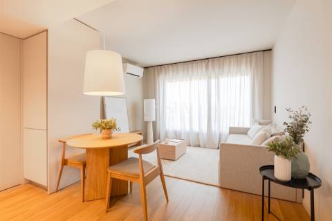 Apartamento T2 Novo com Terraço e Vista Rio Douro