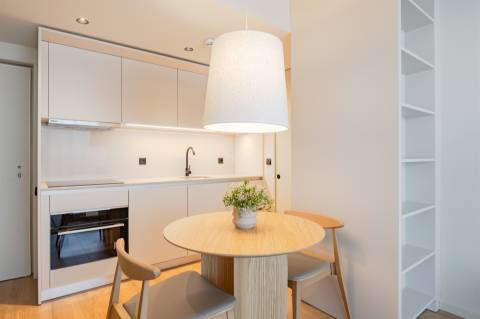 Apartamento T2 Novo com Terraço e Vista Rio Douro