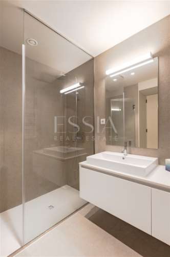 Apartamento T2 Novo com Terraço e Vista Rio Douro