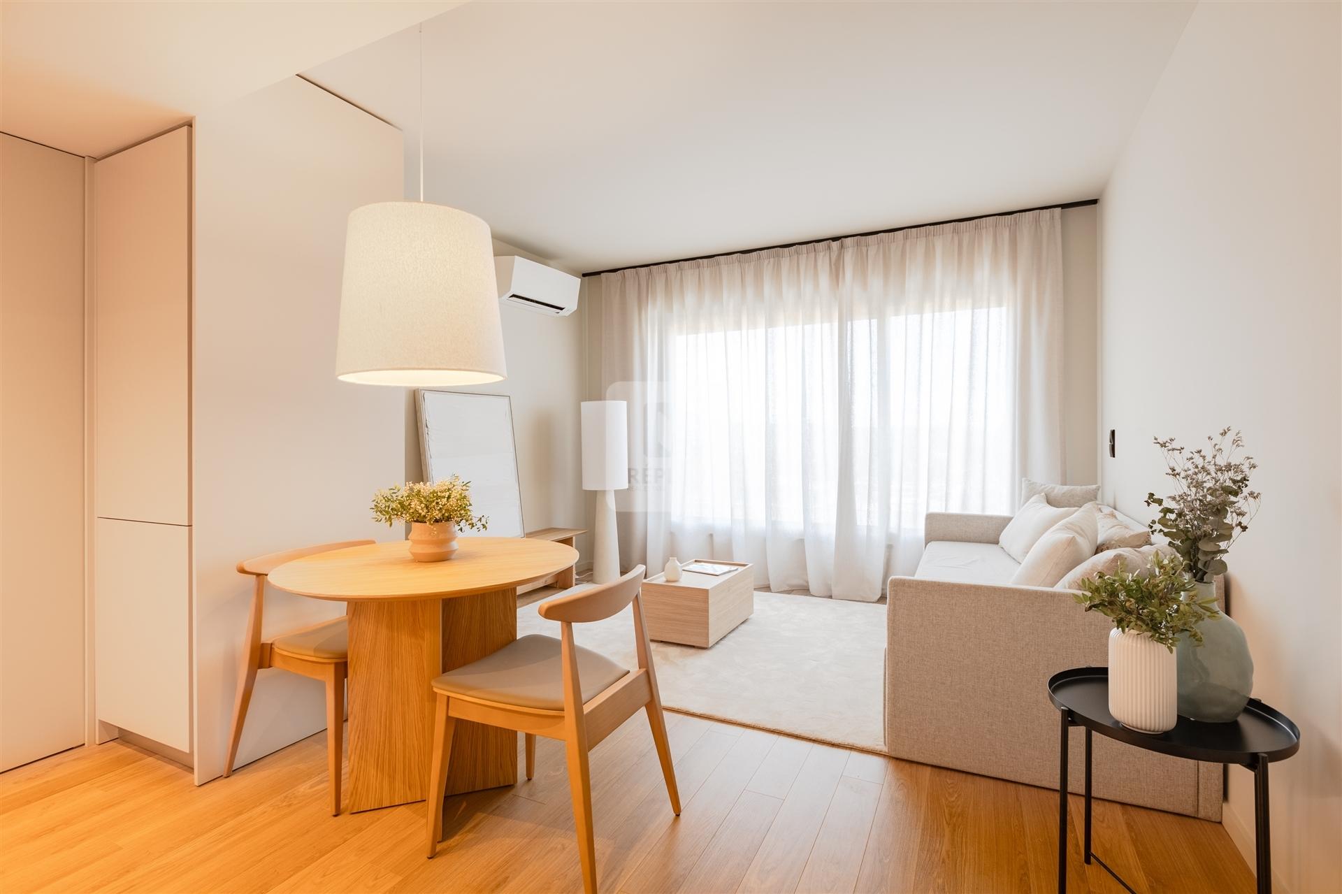 Apartamento T1 Novo com Vistas Rio Douro no LYNQ