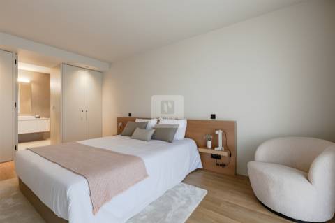 Apartamento T1 Novo com Varanda e Vistas Rio Douro