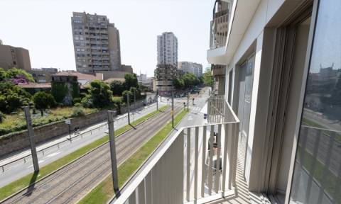 Apartamento T1 Novo com Varanda e Vistas Rio Douro