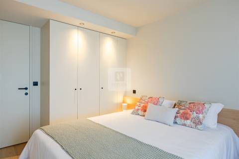 Apartamento T1 Novo no LYNQ com Vistas Rio Douro em Gaia