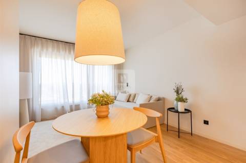 Apartamento T1 Novo no LYNQ com Vistas Rio Douro | Vila Nova de Gaia