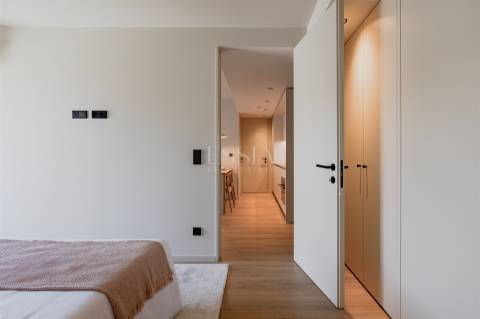 Apartamento T1 Novo no LYNQ com Varanda em Vila Nova de Gaia