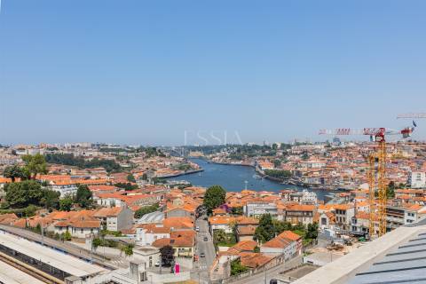 Penthouse T3 Duplex comTerraços e Vista Rio Douro
