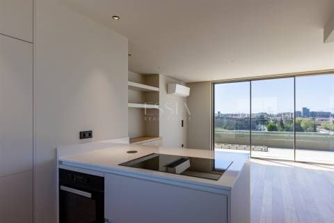 Penthouse T3 Duplex comTerraços e Vista Rio Douro