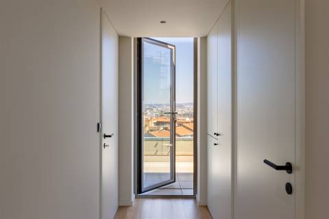 Penthouse T3 Duplex comTerraços e Vista Rio Douro