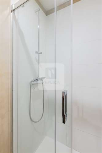 Moradia T0 Mobilada com Mezanine e Logradouro de 15m2 na Foz do Douro