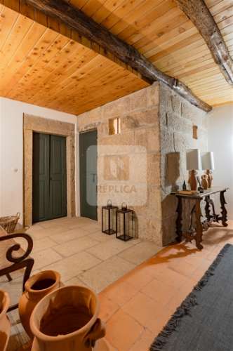 Moradia rústica T3 reabilitada em Viana do Castelo